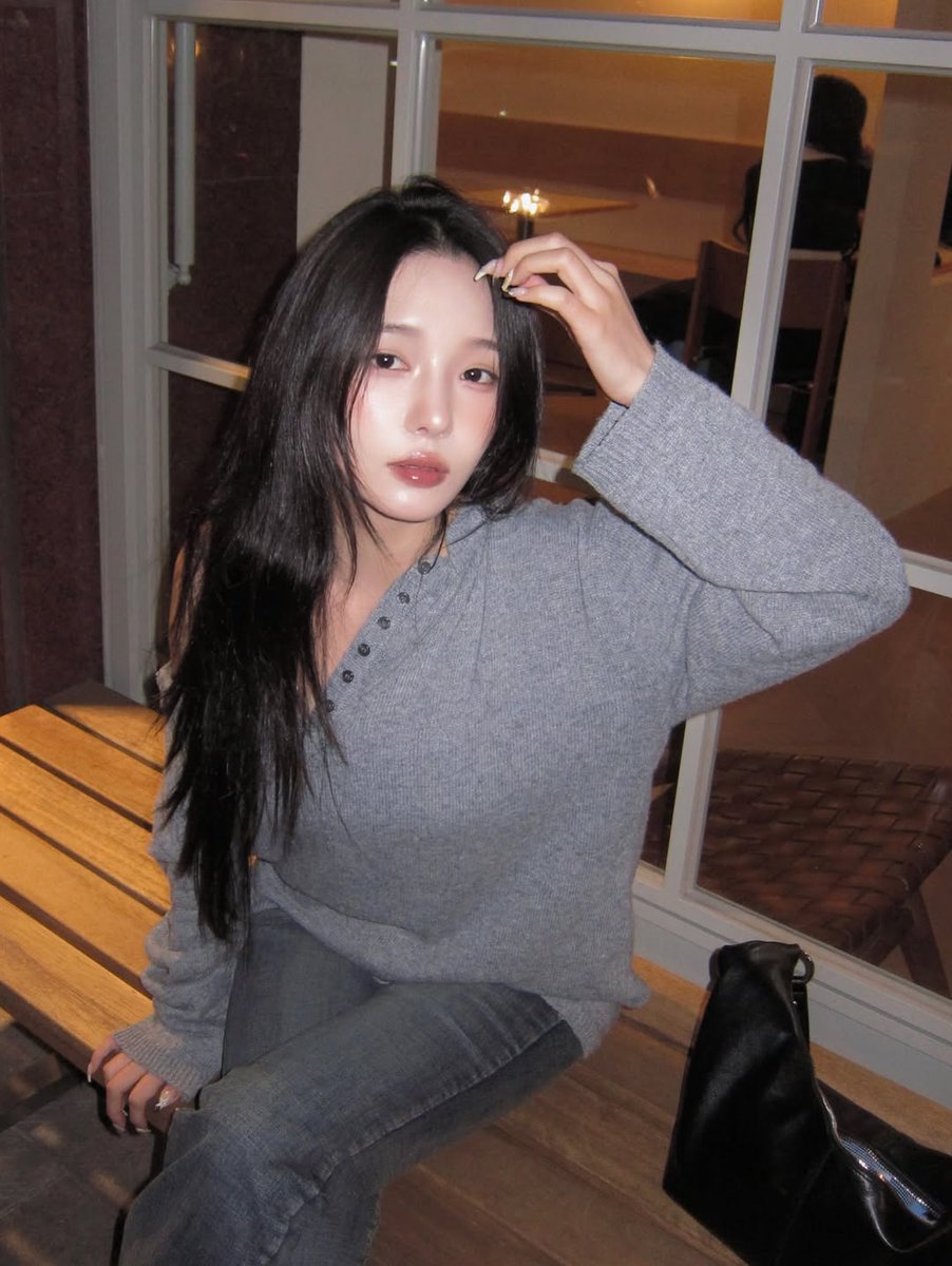 fiq_D_flover's tweet image. [🐑 rosieline_] -Instagram Update-

Coming...., 𝒽𝑜𝓁𝒾𝒹𝒶𝓎🎄🎅🏻🔔❄️⛄️🌨️

#노지선 #RohJisun