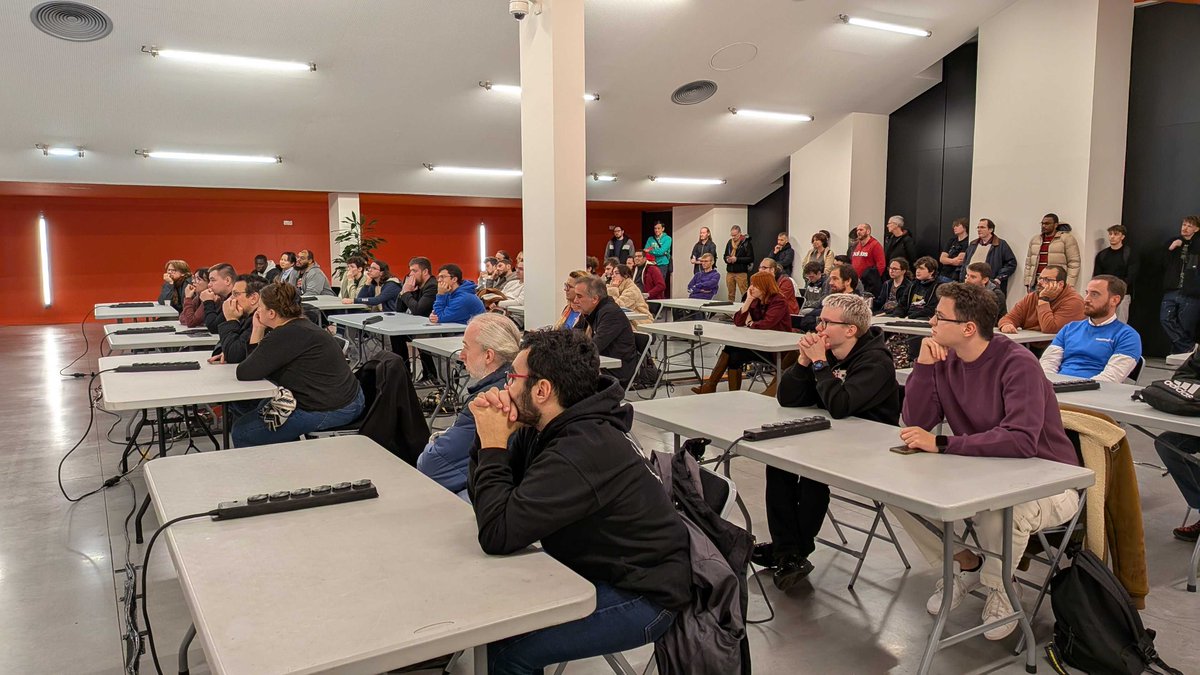 codeursenseine's tweet image. Faire face à ses propres erreurs de code : un fardeau… ou une force ? Alice Chairat partage son expérience, et vous êtes nombreux à vouloir sa vision ! #Codeurs2025