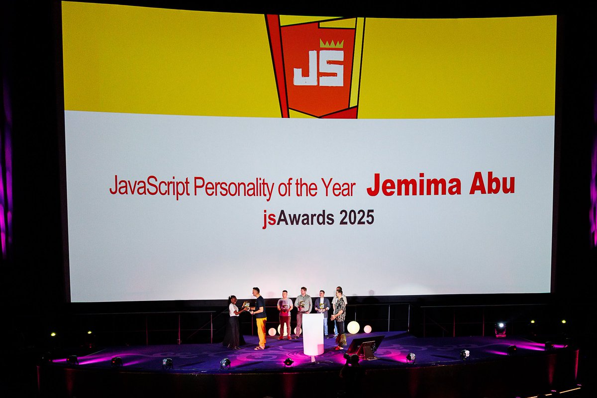 Jemimaabu's tweet photo. Not me winning an award for my personality 👀

I’m so honoured to have received the JavaScript Personality of the Year at the #jsAwards 2025 ✨

Huge thanks to the @jsPolandConf team for the recognition and for organising such an amazing event! 💛 https://t.co/E0NqcyouKK