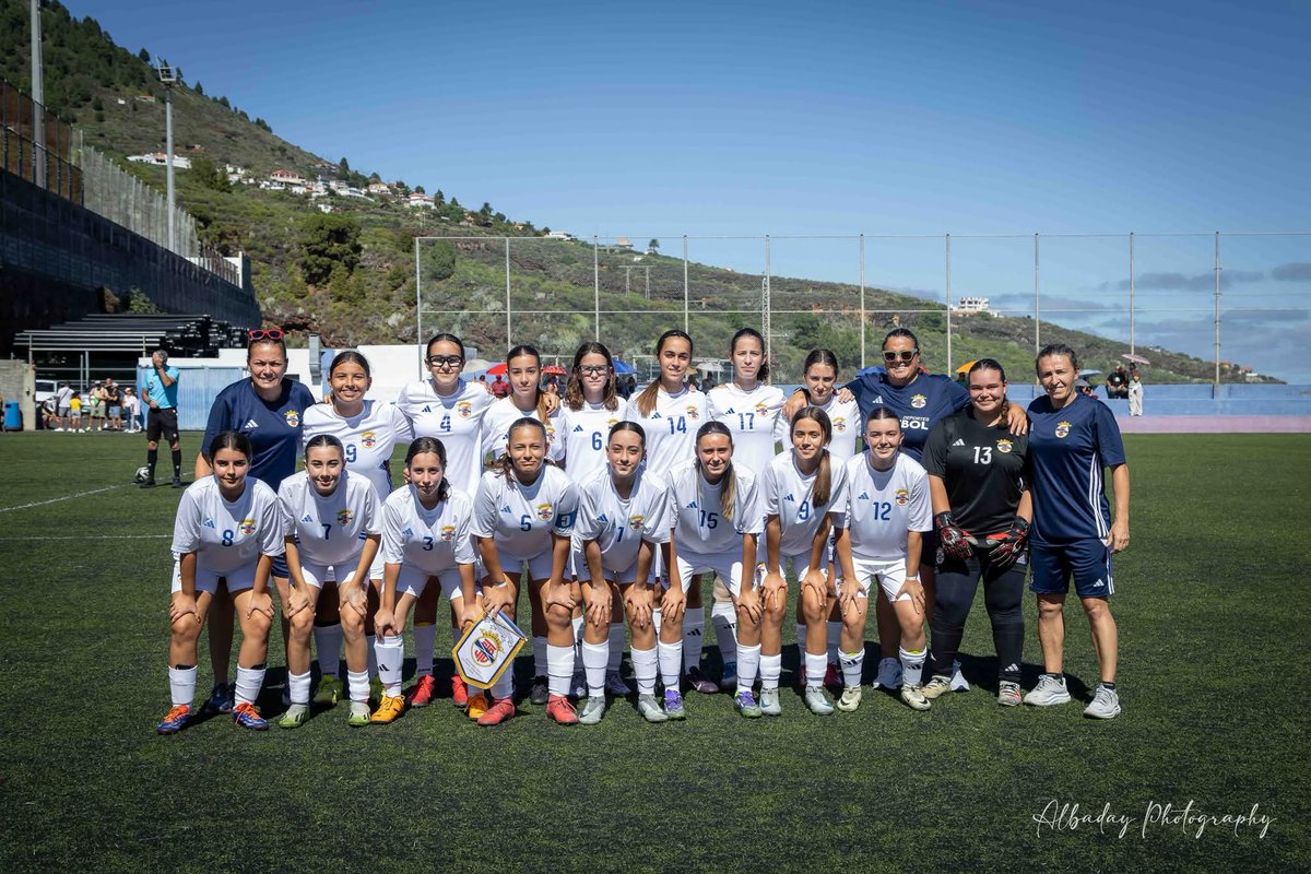 SDTenisca's tweet image. #Femenino | 𝗘𝗟 𝗝𝗨𝗡𝗜𝗢𝗥 𝗙𝗨𝗧𝗙𝗘𝗠 𝗜𝗡𝗧𝗘𝗡𝗧𝗔𝗥Á 𝗘𝗦𝗧𝗔𝗥 𝗘𝗡𝗧𝗥𝗘 𝗟𝗢𝗦 𝗠𝗘𝗝𝗢𝗥𝗘𝗦 𝟭𝟰 𝗗𝗘 𝗟𝗔 𝗣𝗥𝗢𝗩𝗜𝗡𝗖𝗜𝗔 

➡️ Puede clasificarse este domingo a partir de las 12:00 a la serie oro

#LaFuerzaDeUnaSociedad

facebook.com/share/p/1CmToK…