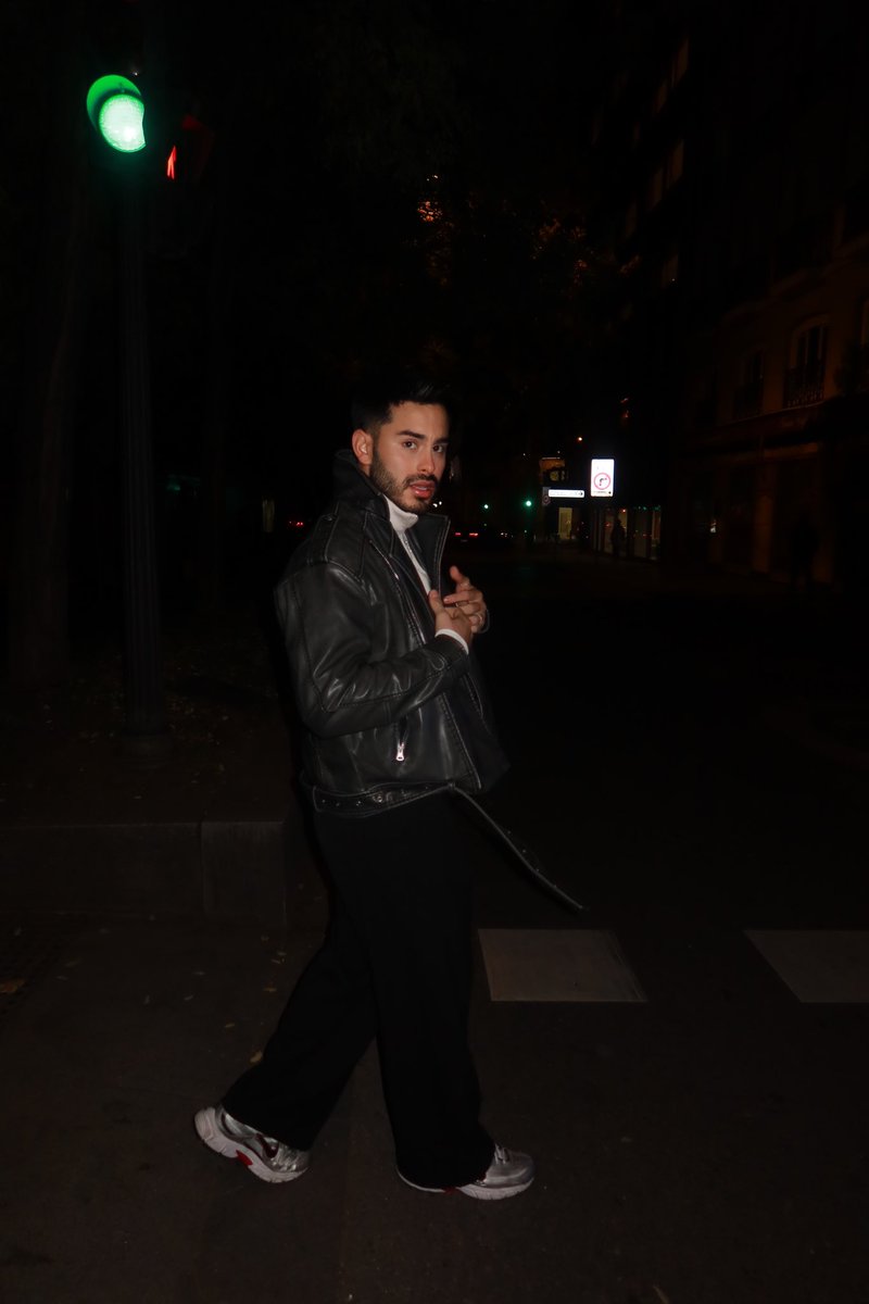 Williamsgoz's tweet photo. 🌚🌃 https://t.co/GrpgdJzZNA