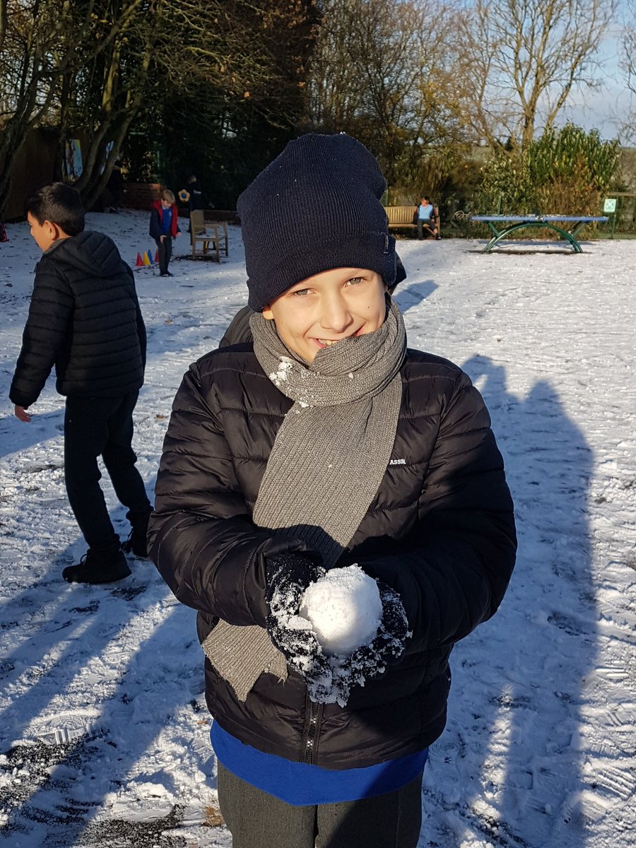 WilliamCassidi's tweet photo. Snow day! #lifeinallfullness https://t.co/WAV1zxigZV