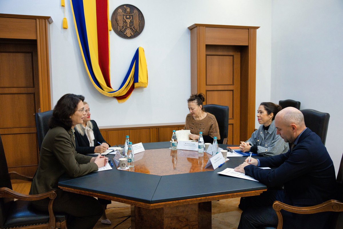 MIAMoldova's tweet image. Cooperation with @DCAF_Geneva drives key reforms in HR, police training, and strategic management, helping us deliver better services and advance Moldova’s European integration. Together, we protect our citizens. #Reform #EUintegration #Security