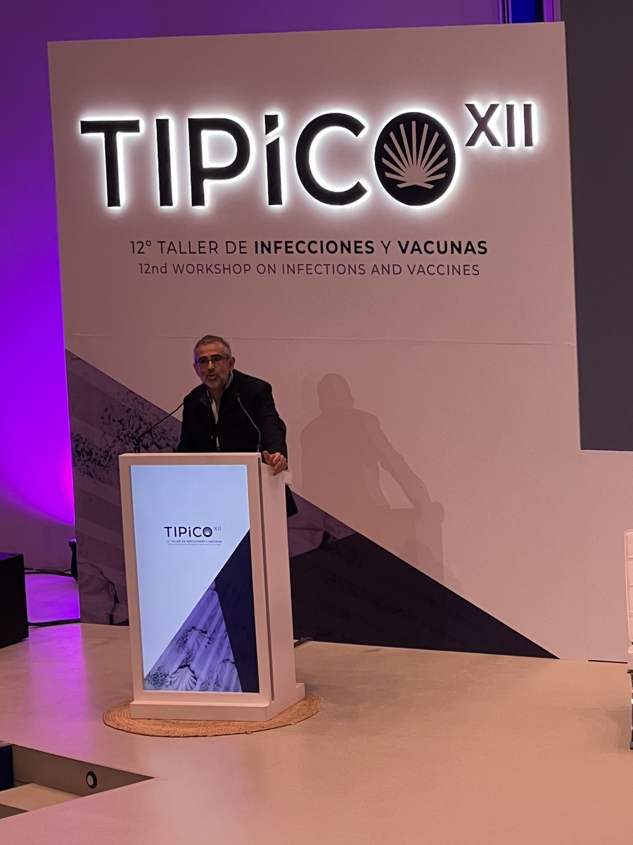 Ojocuidao! 
En el <a href="/TIPICO_SANTIAGO/">TIPiCO 2025</a> está <a href="/gomez_rial5/">Jose Gomez Rial</a> en el atril y… y… y…. Sin oxígeno me hallo… y…
NO HAY COLORINCHIS en la pantalla. 
Dios mío de todos los gods!