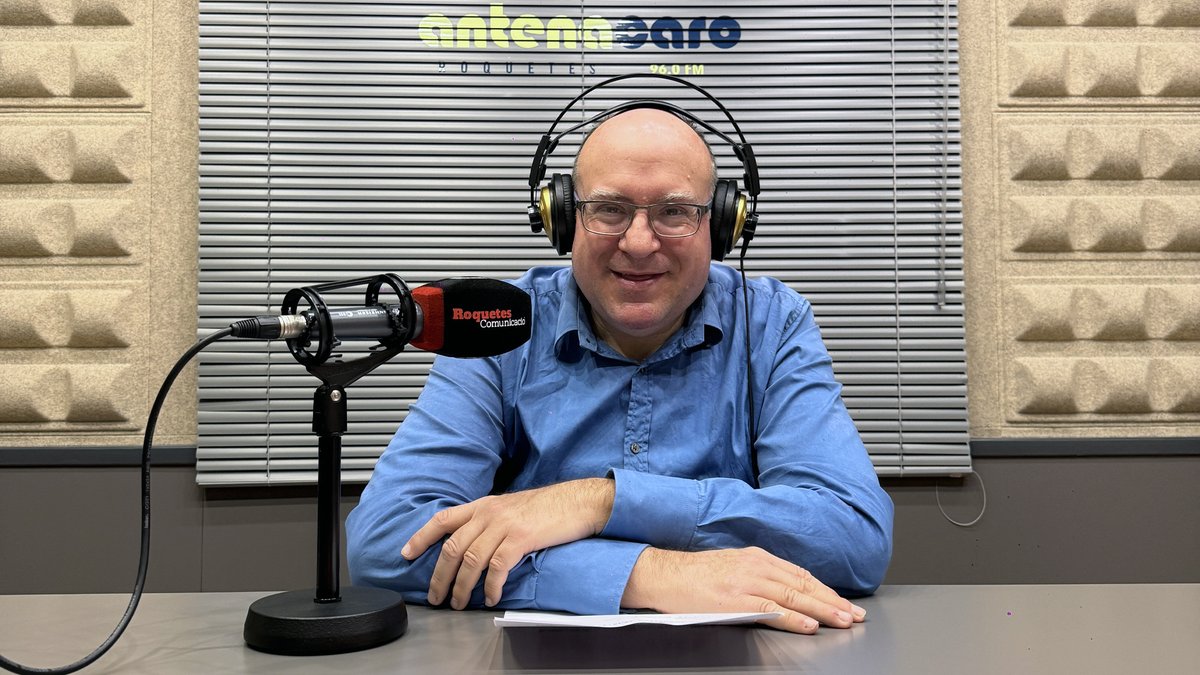 📺VÍDEO: youtu.be/XMDsQZvzbCI
El cap de premsa del <a href="/CDRoquetenc/">CD Roquetenc</a> ⚽️ <a href="/maccroquetes/">Miquel Angel Campos</a> fa el balanç 📻 de la jornada del 8⃣ i 9⃣ de novembre i ens avança els 🗓️ pròxims partits.
🎙️ El Roquetenc veu trencada la bona ratxa en perdre per la mínima a Flix (3-2) en un partit molt intens.