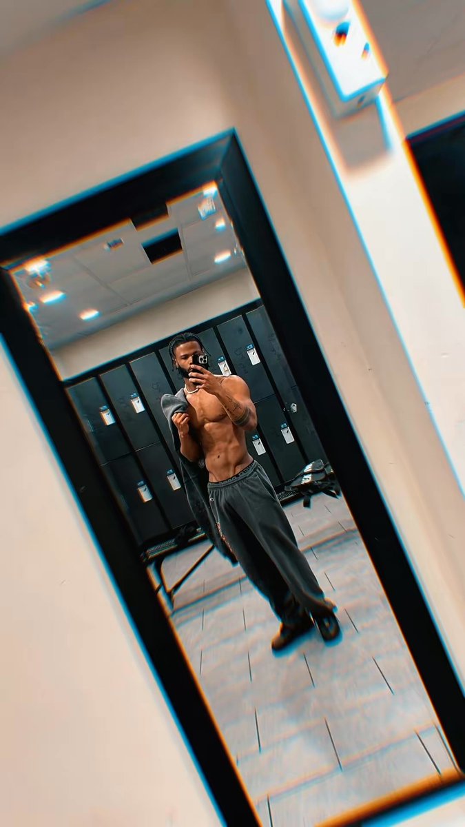 Shadowsvfw2's tweet photo. I'm not perfect, but I know exactly where to touch your curiosity.🫣 https://t.co/vFzgwjxizS