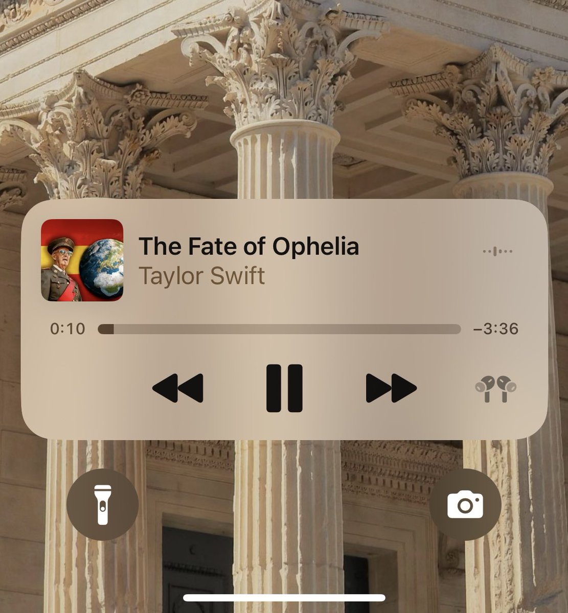 Va dura la portada del nuevo disco de Taylor Swift.