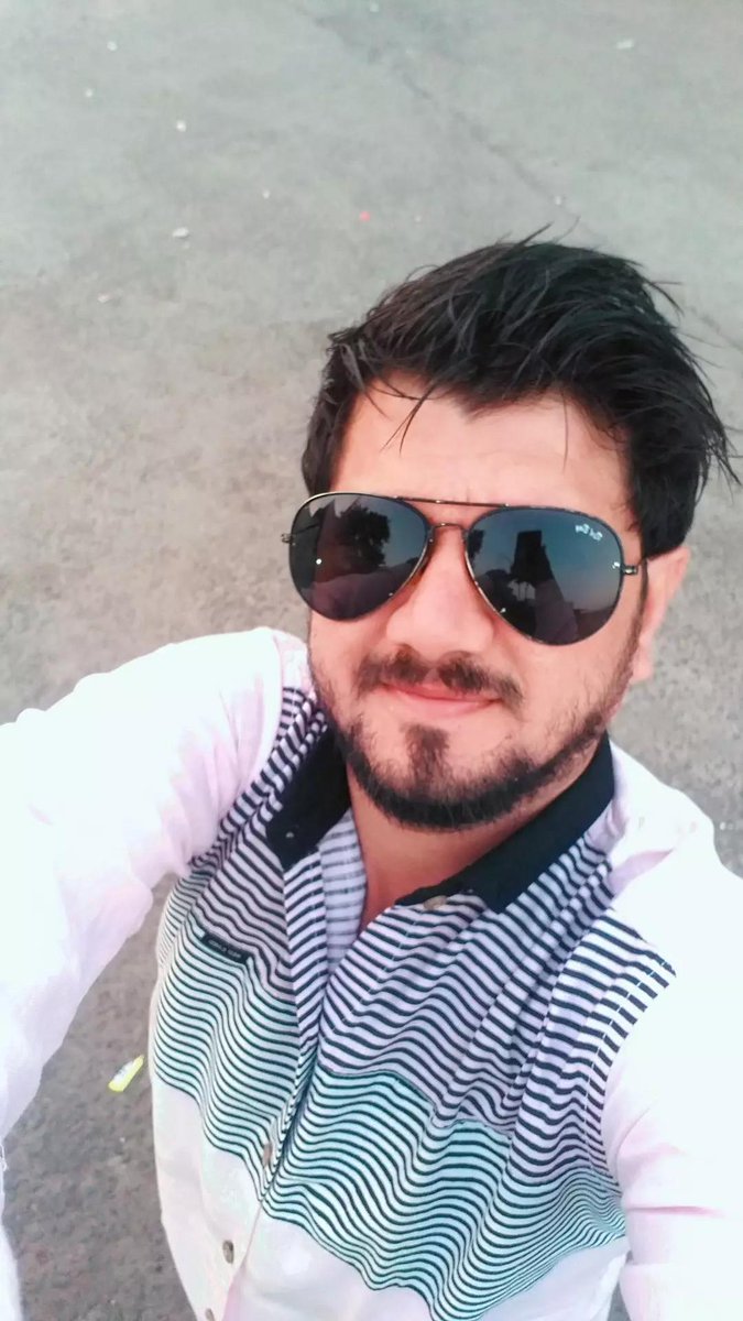 ulfatmulla786's tweet photo. Don't force anyone to stay in your life ...
If they really want you ,
They will stay ..hubl https://t.co/QZl1vcI1q2