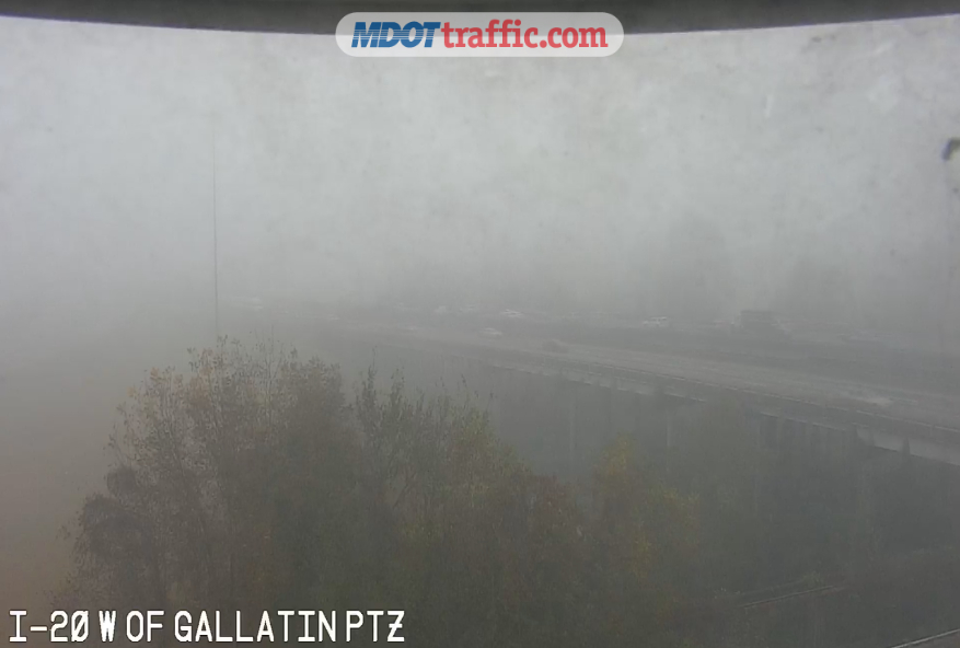 MississippiDOT's tweet image. 🌫️ It's a tad foggy around large portions of MS, y'all! 😶‍🌫️

Recall what you should do in these conditions if you're out driving:
🔅 Low-beam or fog lights only
🚫 No cruise control
↔️ Give others plenty of space
👀 Keep your eyes on the road

Stay safe!

#MSwx #DriveSmartMS