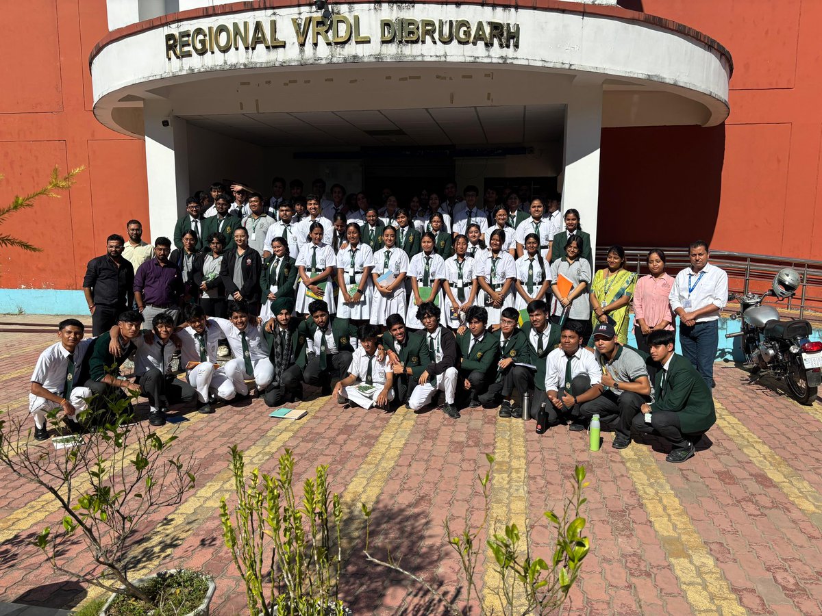 rmrcne's tweet photo. Students of classes 8-11 from DPS Dibrugarh and PM Shri Naharkatia HSS visited Regional VRDL, ICMR-RMRC Dibrugarh on 19 Nov’25. They received an orientation on basic lab equipment &amp; virology diagnostics, along with a demonstration of DNA extraction from buccal cavity.
#WeAreICMR https://t.co/lhSzBXMNGV