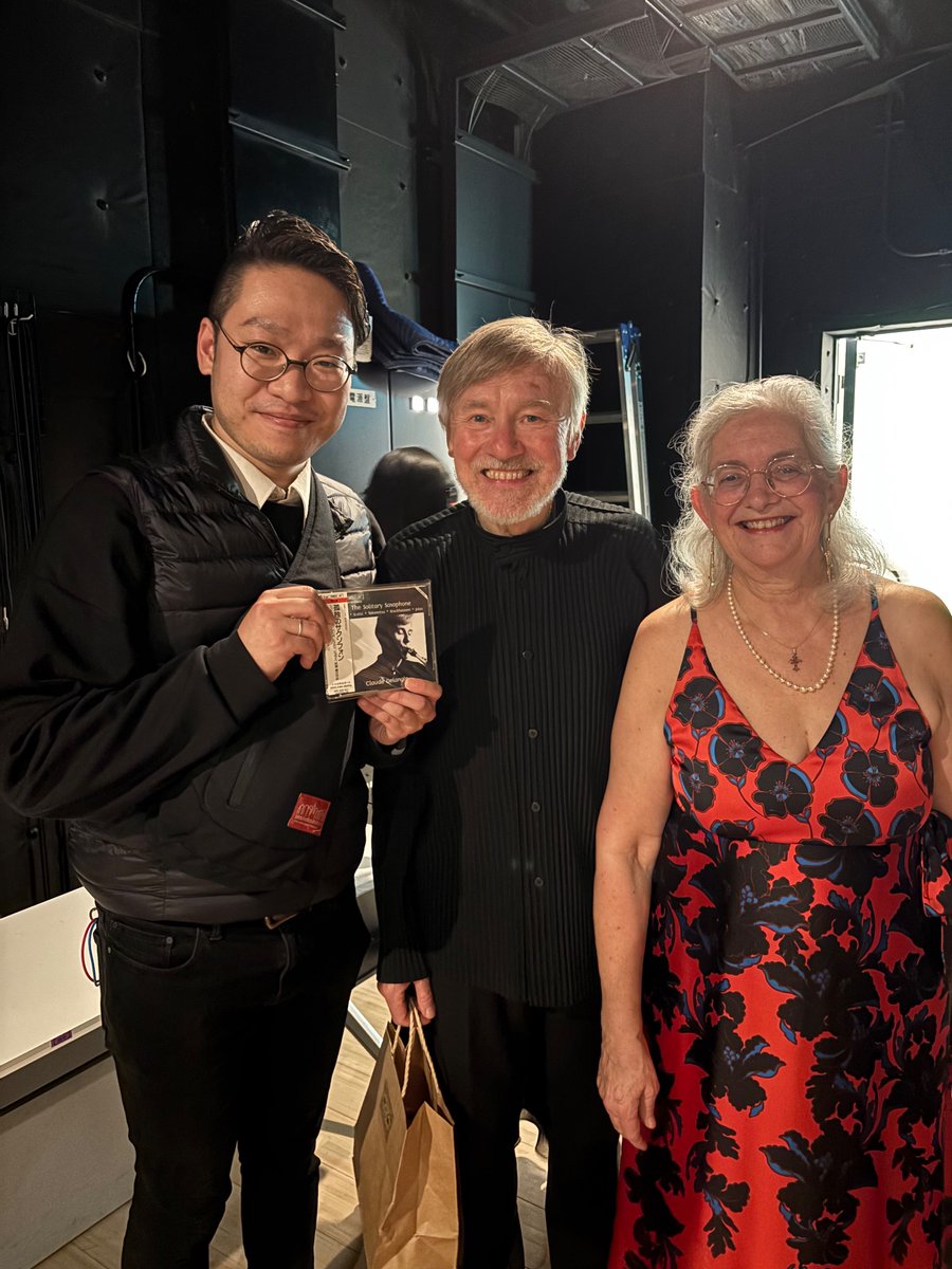 mstk_zarigani05's tweet image. 今日はDuo Delangle、神奈川公演に行ってきました。
どのプログラムも本当に素晴らしかった。
ご縁があり、アンコールの「亡き王女のためのパヴァーヌ」をアレンジさせていただきました。

奏者の皆さまに本当に感謝です。
ありがとうございます😭
忘れられない宝物になりました😭