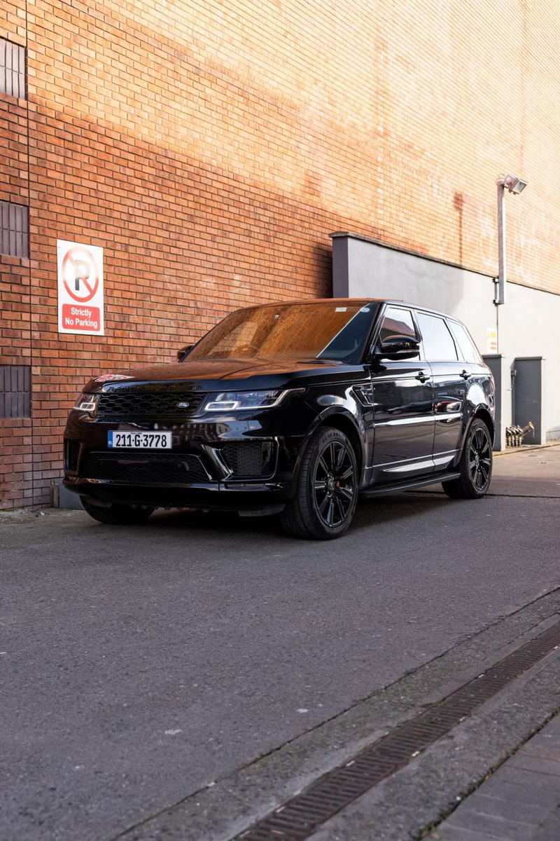 benjaminmotors1's tweet photo. Range Rover Sport Shadow Edition
#rangeroversport #benjaminmotors #viral https://t.co/O8heZyYqJb