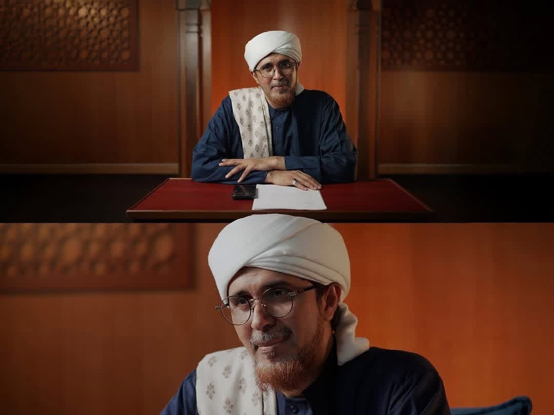 ”Bukan bahagia yang menjadikan kita orang yang bersyukur, tapi bersyukur itu yang menjadikan kita orang yang bahagia”

Habib Ali Zaenal Abidin Al-Hamid