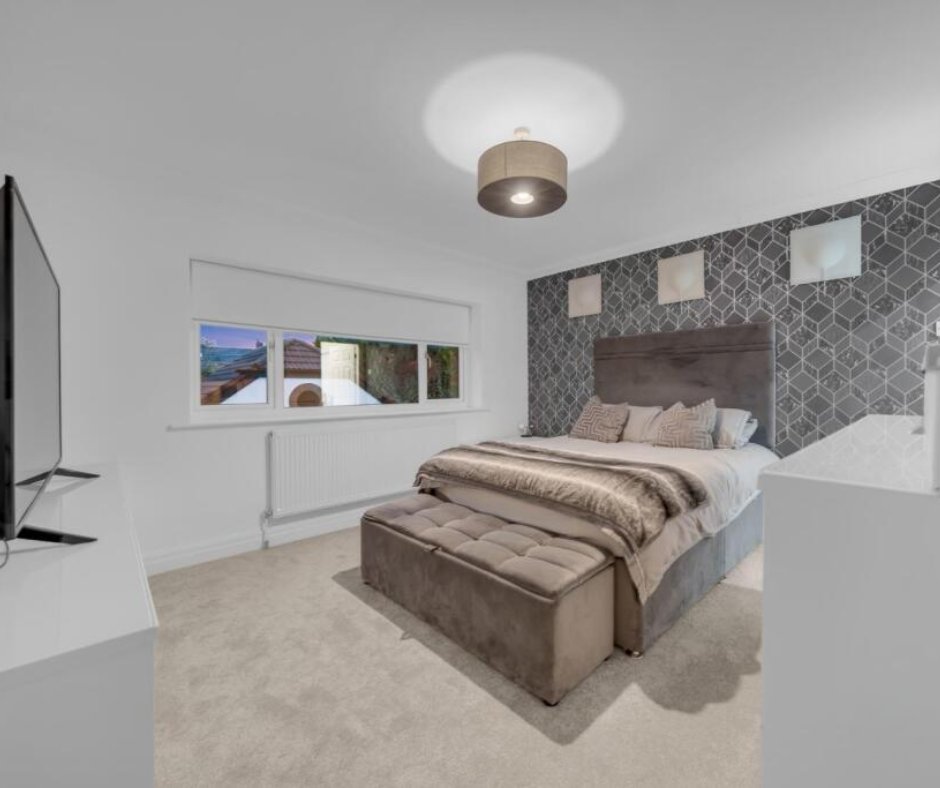 🔥 For Sale | Barchester Dr, Aigburth L17

Stunning 5-bed detached near Otterspool. 3 baths, open-plan kitchen/diner, 4 receptions, secluded garden, garage &amp; drive.

More info:
rightmove.co.uk/properties/169…

✉️ DM us to arrange a viewing

#Aigburth #LiverpoolProperty