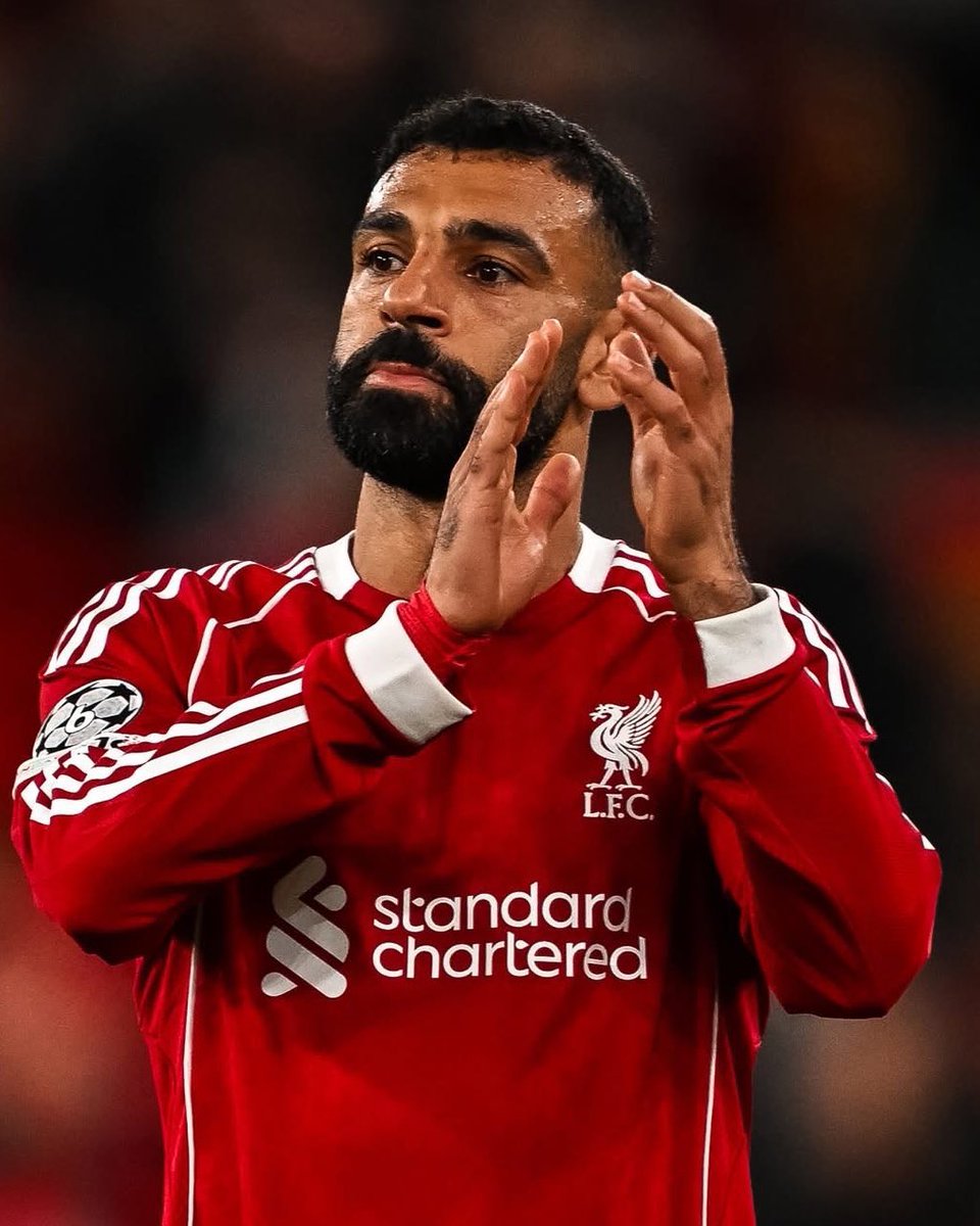 Johnseanjames's tweet image. When my mum asked if I had done the dishes and I showed her this pic.