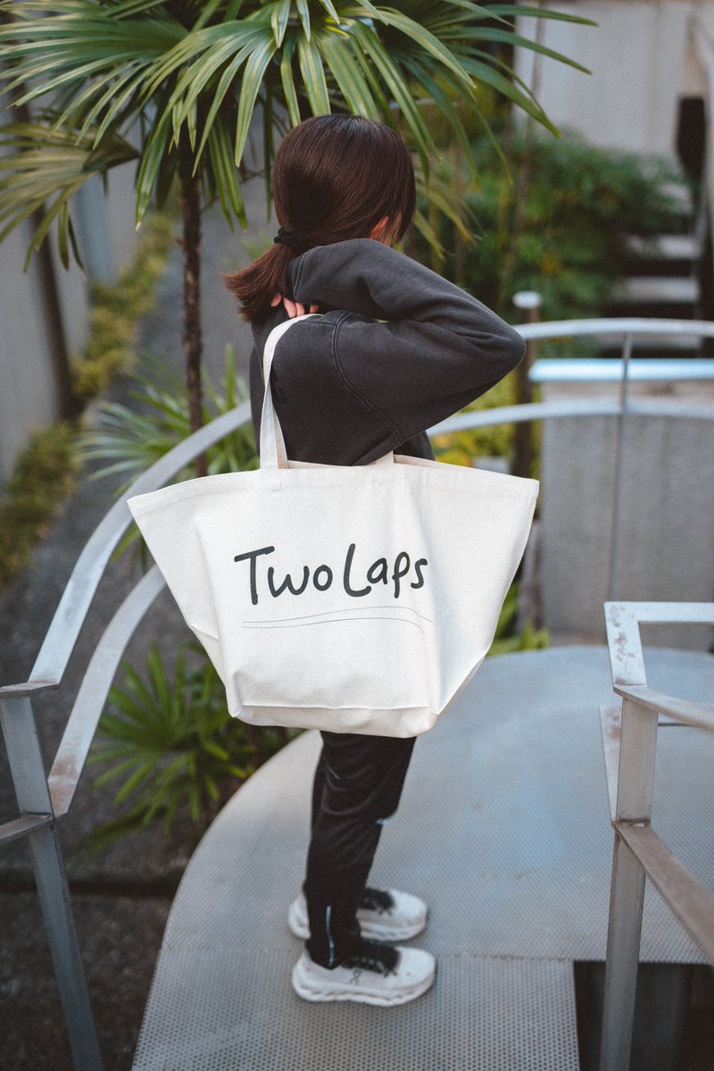 twolaps_tc's tweet image. TWOLAPSファン感謝祭2025
2025.12.21(日) 9:00-12:30
📍明治京橋ビル

先着100名がもらえる特典の
オリジナルトートバッグはこちら👜✨
大きめサイズなので
試合や練習の荷物もたくさん入る！

山田マネはウェアがたくさん入ると
大喜びでしたー👏🏻☀️

twolaps-ticket.stores.jp