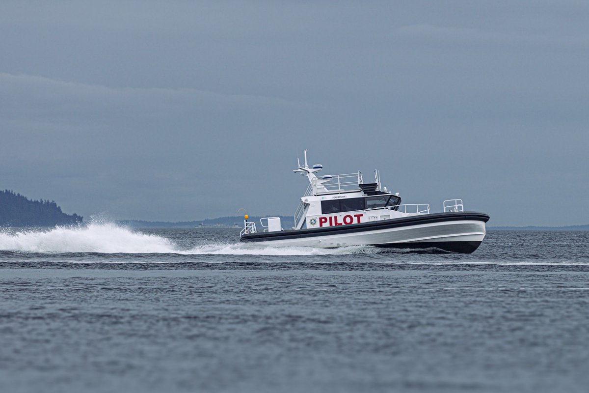 A series of two 15m jet pilot boats have been delivered to the Crescent River Pilots for operations on the Mississippi. As well as the usual host of Camarc dedicated pilot features, the design has been tailored to accommodate the operator’s specific roof boarding gantry system.