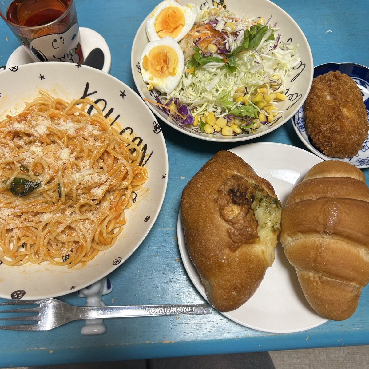 jangoool's tweet image. 11月20日木曜日

お疲れ様っす❕
寒い早朝、手袋とニット帽解禁
ダウンコートはまだ我慢
明日は金曜日
きっと忙しい💦頑張ろ💪

晩メシは
トマトクリームパスタ
サラダ
カニクリームコロッケ
パン