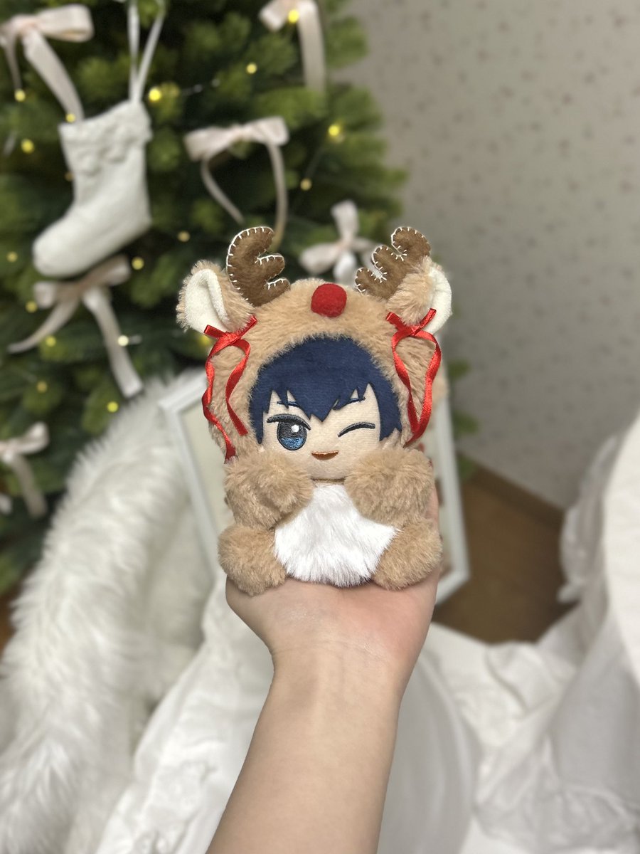 m_a_h_i_t_o_g_e's tweet image. ツリーにライトがついたぞー💡