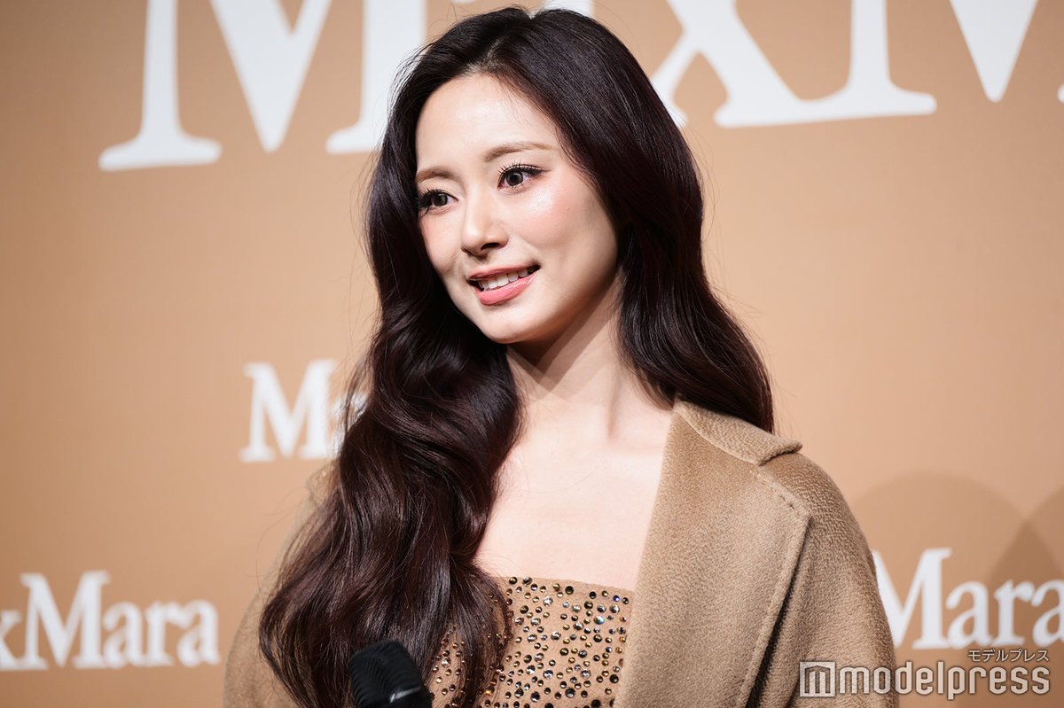 TWICEツウィが来日 クリスタルドレスから
美デコルテ見せ✨️

🔻さらに写真を見る
mdpr.jp/k-enta/4683302

ドレスで行きたいのは「年末のパーティー」
変わらない自分らしさは「揺るぎない自信」