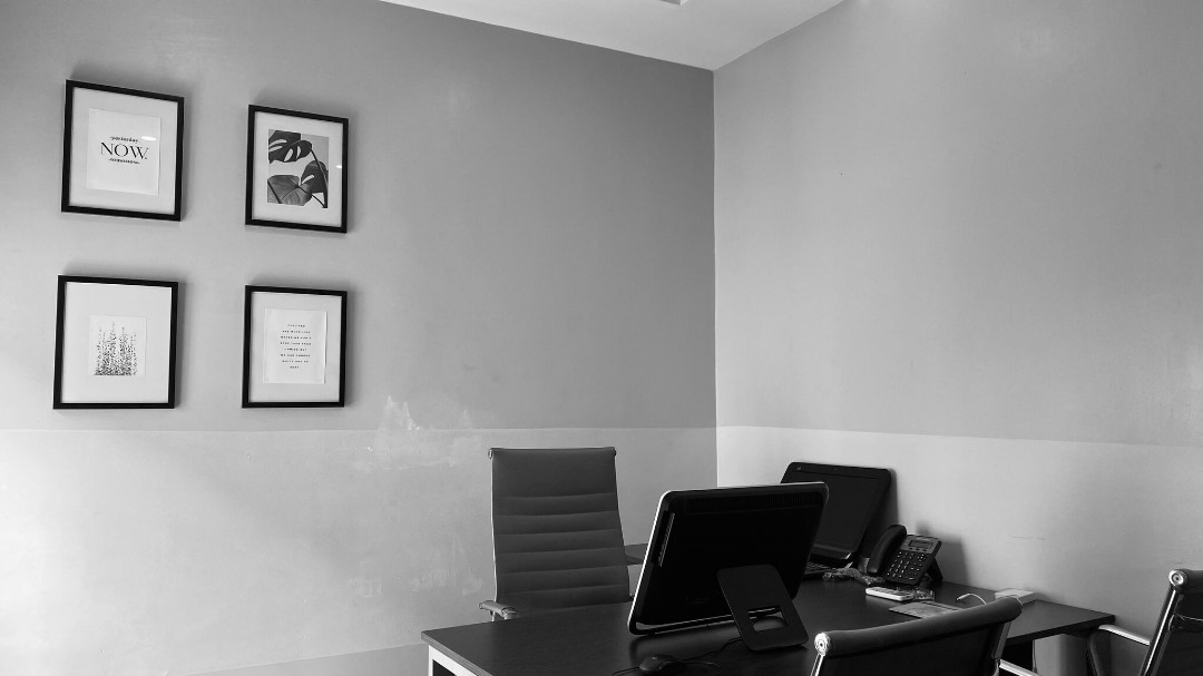 PyaleWorkhub's tweet image. Ever wondered what productivity feels like at Pyale?
Step behind the scenes clean desks, focused minds and a calm that inspires your best work.

👉Come experience the vibe yourself. Book a workspace today.
#pyaleworkhub #coworkingoffices #servicedoffices #workspaces #officespace