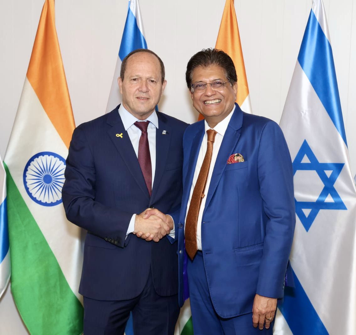 Held a bilateral meeting with <a href="/NirBarkat/">ניר ברקת</a>, Israel's Minister of Economy and Industry, in Tel Aviv. 

Discussed how competitive advantages on both sides can pave the way for greater collaboration between businesses in our nations. 🇮🇳 🇮🇱