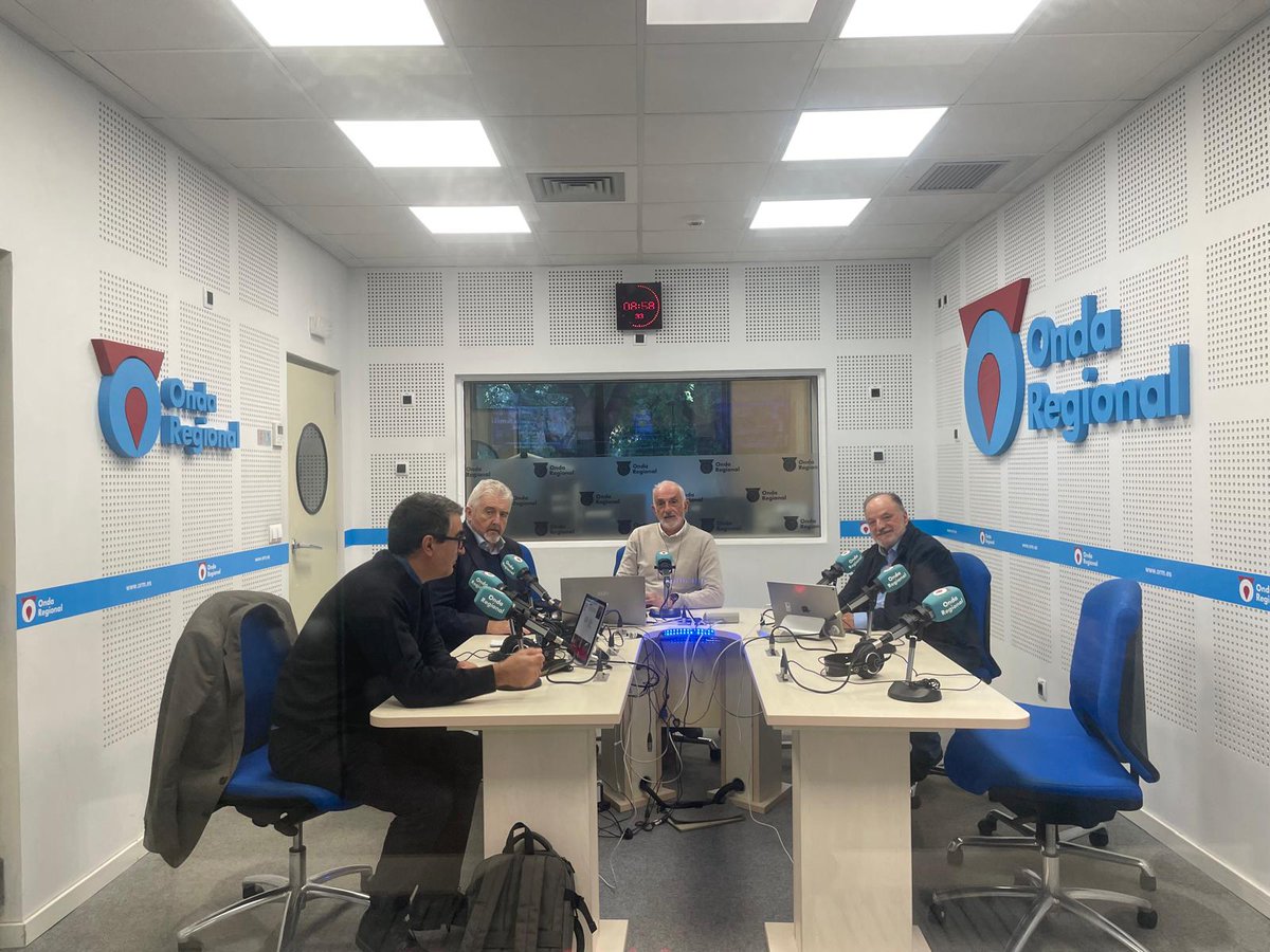 🔵📻 Aquí puedes VER la #tertuliaOR de esta mañana de jueves. 
🗣️ <a href="/pjmartinstar/">Pedro Juan Martín Castejon</a>  <a href="/jc_josec/">Jose Carlos Vicente Lopez</a>  <a href="/mlmorell/">Miguel López-Morell</a> 

🔗youtu.be/xqbvl4euAOg?si…