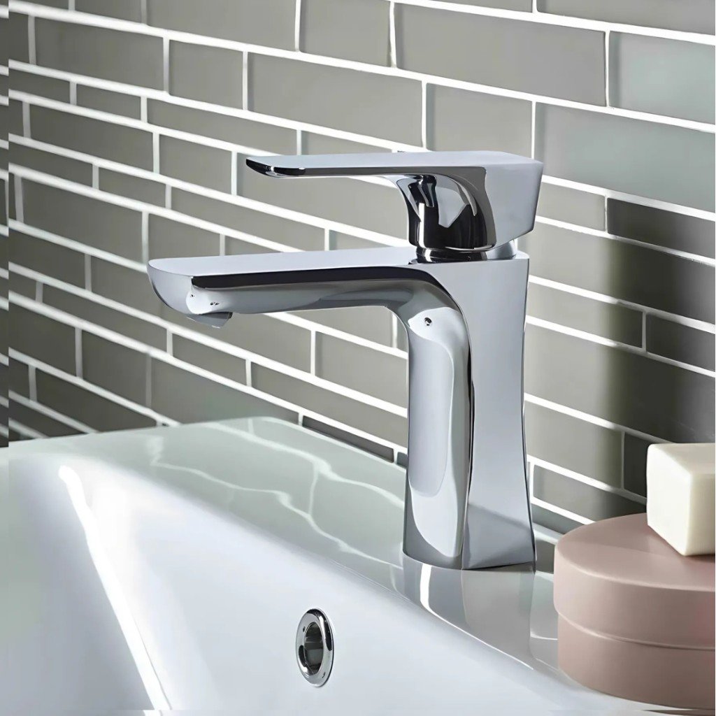 Featured Product ✨✨
Featuring a luxury, streamlined design, the R2 Flight Mono Basin Mixer offers effortless water operation
<a href="/roperrhodesltd/">Roper Rhodes Ltd</a>  R2 Flight Mono Basin Mixer without Click Clack Waste TR1014 - Baker and Soars bakerandsoars.com/store/product_…