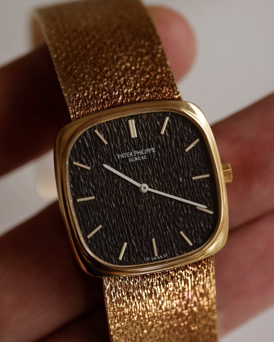 himaginism's tweet image. 買っておけばよかった。シルバー市場に出てるけど、やっぱりゴールドの方が自分の肌の色的にしっくりくる気がする。欲しい・・・。