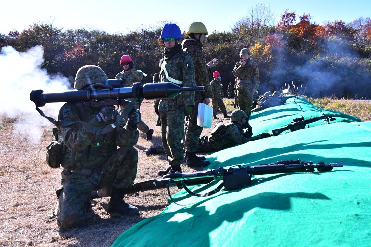 東部方面総監上田陸将は、＃第12旅団 総合戦闘射撃競技会を視察しま