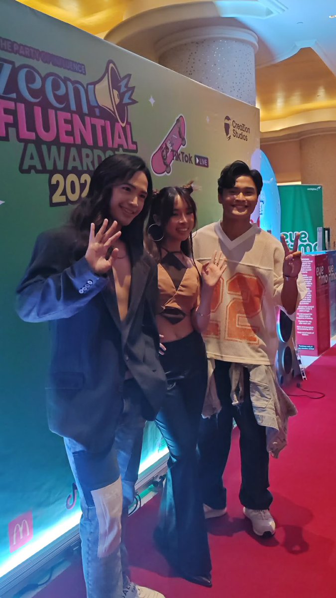 starmometer's tweet image. Your hosts for #ZEENfluentialAwards2025: #AaronManiego, #EstebanMara, and #Chill—bringing energy and flair.