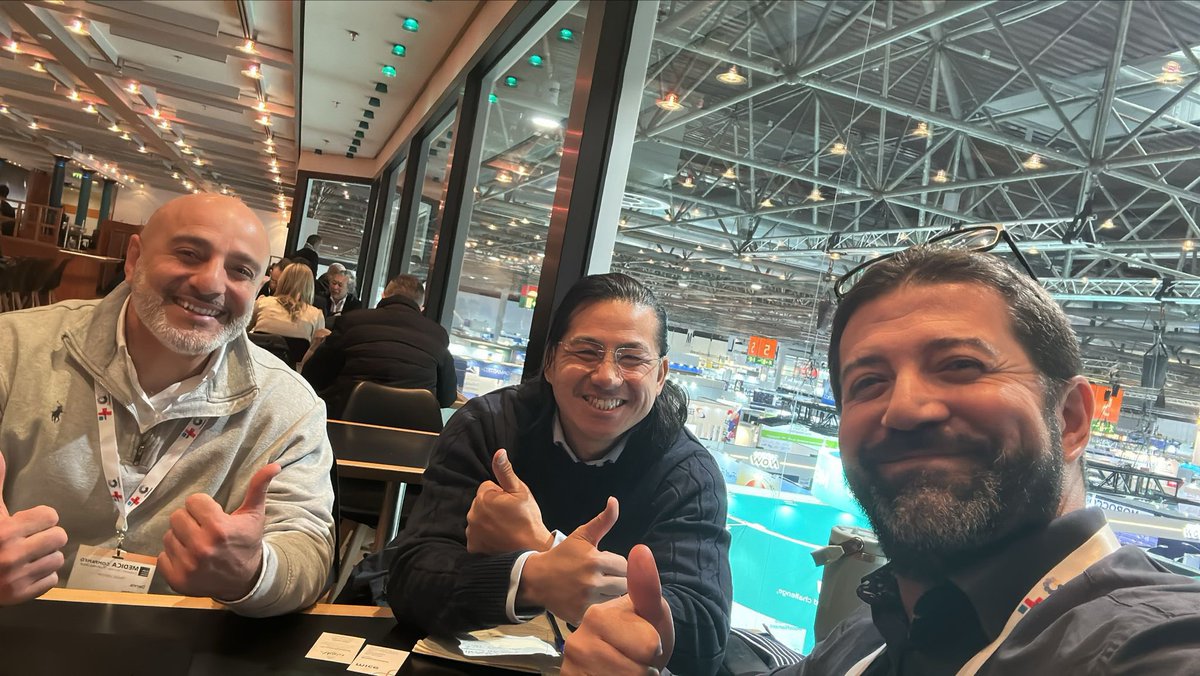 MEDICAL_X_NL's tweet image. Medical-X at MEDICA Düsseldorf!
Two productive days for our CEO Dervis Demirtas and President of Sales Sil Fon Tang.
Great meetings and fresh insights as med-tech continues to evolve with AI, robotics, and precision medicine.

#MEDICA2025 #MedTech #MedicalSimulation #Innovation