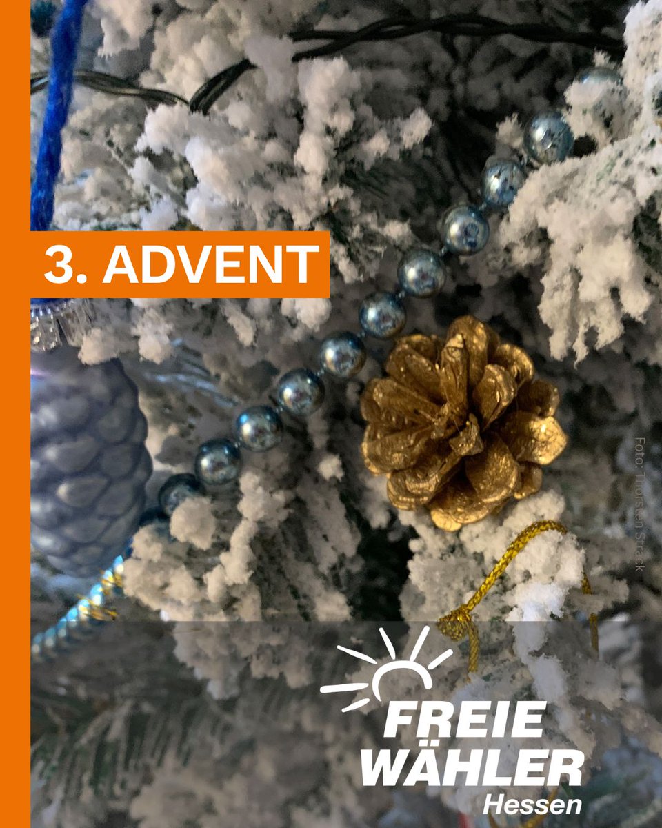 FWHessen's tweet image. Wir wünschen einen lichtvollen 3. Advent und eine kurze Pause zum Durchatmen. 🕯🕯🕯

#FreieWähler #Hessen #Advent #Advent2025 #3advent #dritteKerze #Adventszeit #adventswochenende #Vorweihnachtszeit #weihnachten #weihnachten2025 #christbaumkugeln #tannenzapfen #orangepower