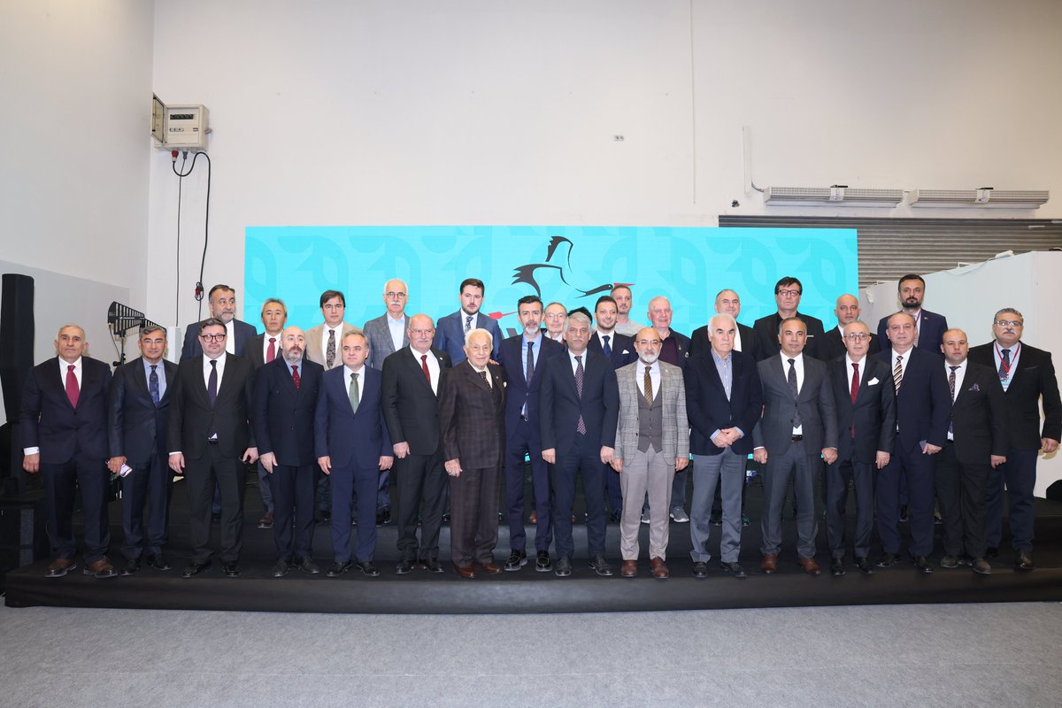 Ankara Ticaret Odası Yönetim Kurulu Başkanı <a href="/GurselBaran/">Gürsel Baran</a>, Kültür ve Turizm Bakan Yardımcısı Nadir Alpaslan’ın teşrifleriyle ATO Congresium’da düzenlenen “Travel Expo Ankara Uluslararası Turizm ve Seyahat Fuarı”nın açılış programına katılarak, bir konuşma gerçekleştirdi.

Bu yıl