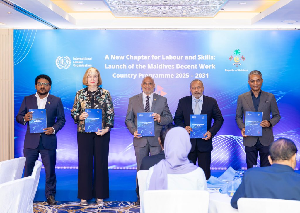 mtucMV's tweet photo. A historic day for working people of Maldives ✊🇲🇻
The signing of the #DWCP marks a great step toward union rights, safer workplaces, & real social dialogue through organizing. For years, we demanded for decent work & real respect. Congratulate to all Union members. @ILOColombo https://t.co/a6rtm1MM6j