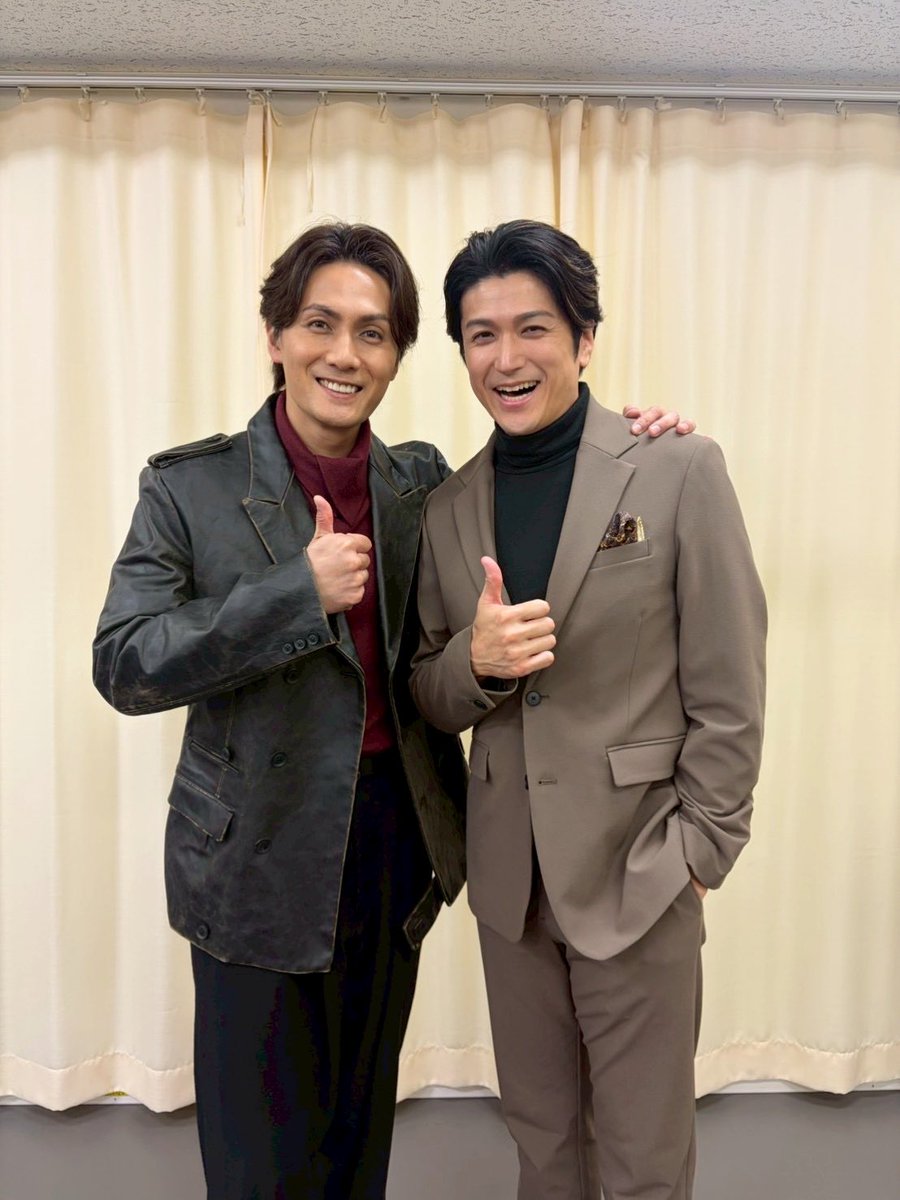 Daisuke_W1106's tweet image. 今日は和樹とミュージカル『最後の事件』の取材でした👍

和樹との対談は多分1789以来かな〜🤔
約7年ぶりの和樹との取材！
それはそれは楽しい2人での取材だったので、詳しくはこれから告知がありますが、
楽しみに待っていてくださいね🙌✨
#ミュージカル最後の事件
#加藤和樹
#渡辺大輔