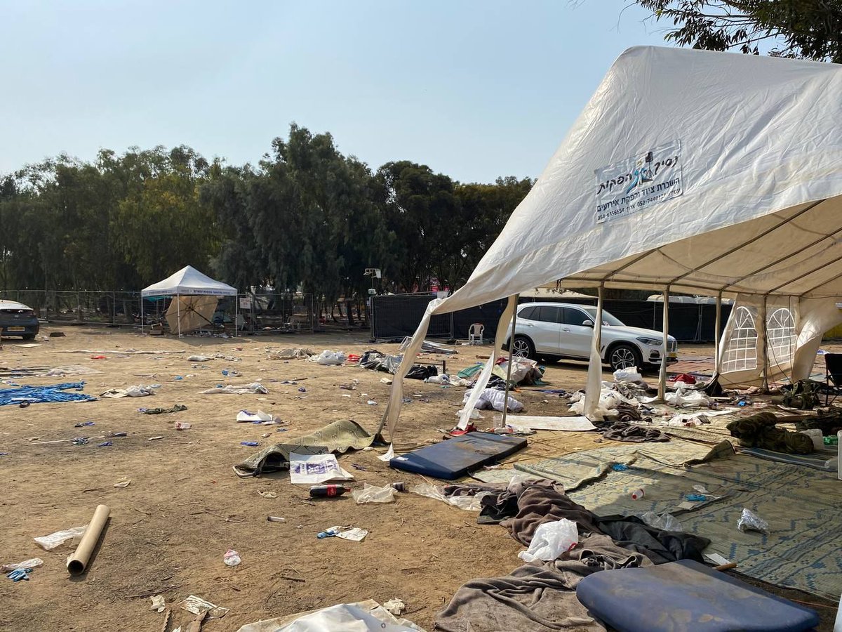 NoaMagid's tweet image. &quot;Everyone surrounded her. She was standing, and they raped her, and then one of them lifted a knife and they slaughtered her - they laughed and fired shots. One of them stabbed her with a knife again and again&quot;.

A testimony by Raz Cohen, a survivor of the Nova music festival…