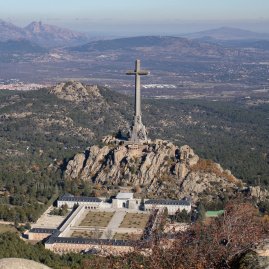 ETGafapasta's tweet image. Sin #Franco ni #PrimoDeRivera pero con todo lo demás: la interminable #resignificación de #Cuelgamuros

publico.es/politica/memor…

🙄🙄🙄