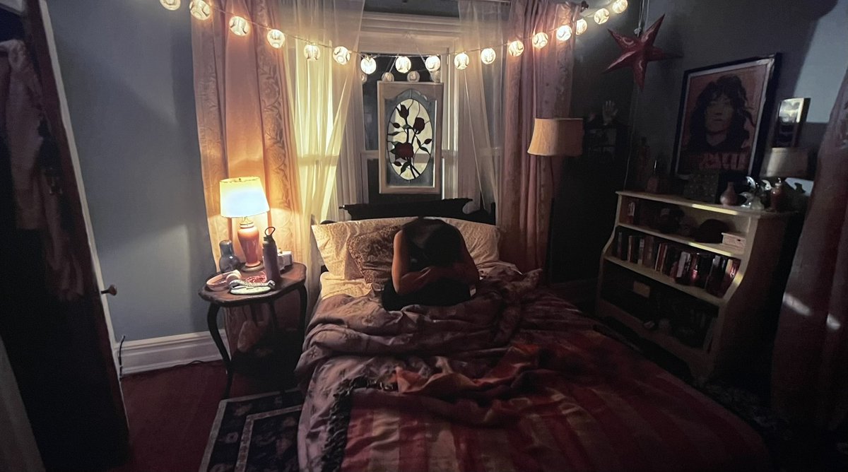 Band Posters In Movie Bedrooms tweet media