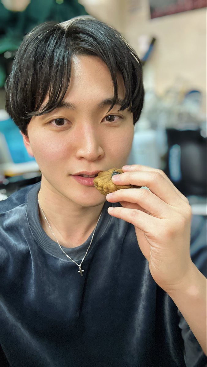 もみじ饅頭食べました🍁
ほっと一息つきたい時は甘い和菓子ですね♪