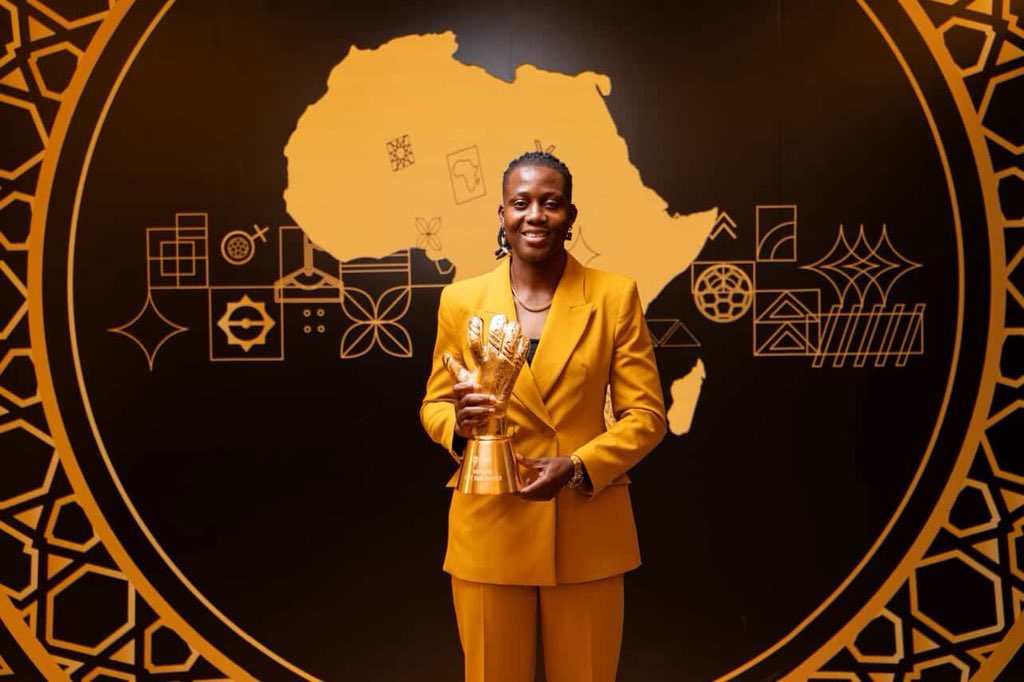 Nadoziechiamaka's tweet photo. I am incredibly grateful and truly honored to receive this award. Being recognized for the 3rd time means a lot to me . This moment reflects countless hours of hard work. My sincere appreciation goes to my coaches and teammates, and to all the amazing people who has helped me ❤️ https://t.co/NTKQI7104g