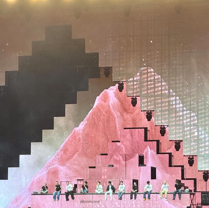 kas 🍒 tweet media