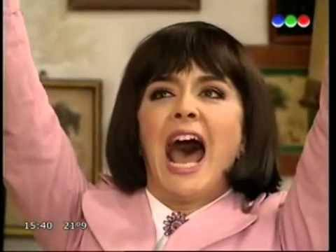 2012 y 2015, a <a href="/CFKArgentina/">Cristina Kirchner</a> , los colectiveros le hicieron 7 paros por ganancias.
Entre 2019 y 2023,  a <a href="/alferdez/">Alberto Fernández</a> , los colectiveros le hicieron 8 paros por ganancias.
2025 milei, les ofrecen el combo: sueldo de diciembre en 2 cuotas + aguinaldo en 6 cuotas, todos sumisos, jaja