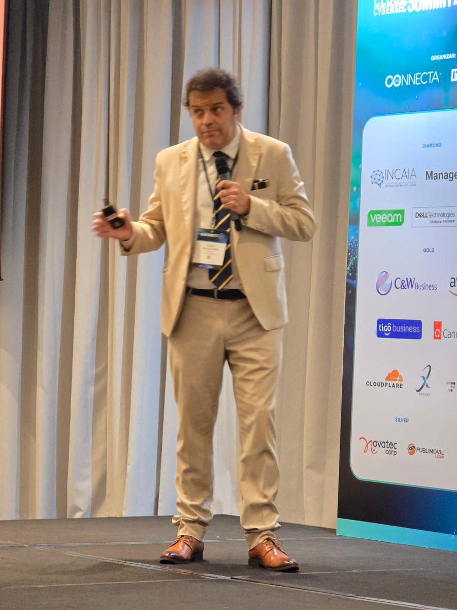 🇵🇦 Gracias por el recibimiento en Panamá con el inicio de mi ciclo de 9 conferencias, que me tendrán en este maravilloso país durante 2 semanas.
Éxito ayer del Ciber Cloud Summit donde he hablado de investigación forense en la nube 👍