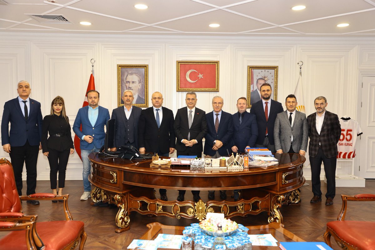 Belediyemiz ile BEM-BİR-SEN arasında Sosyal Denge Tazminatı Sözleşmesini yenileyerek imzaladık. Çalışma arkadaşlarımız ve aileleri için hayırlı olmasını diliyorum. İlkadım’da emeğin ve alın terinin yanında olmaya devam edeceğiz.

#HerAnındaHepYanında #İlkadım