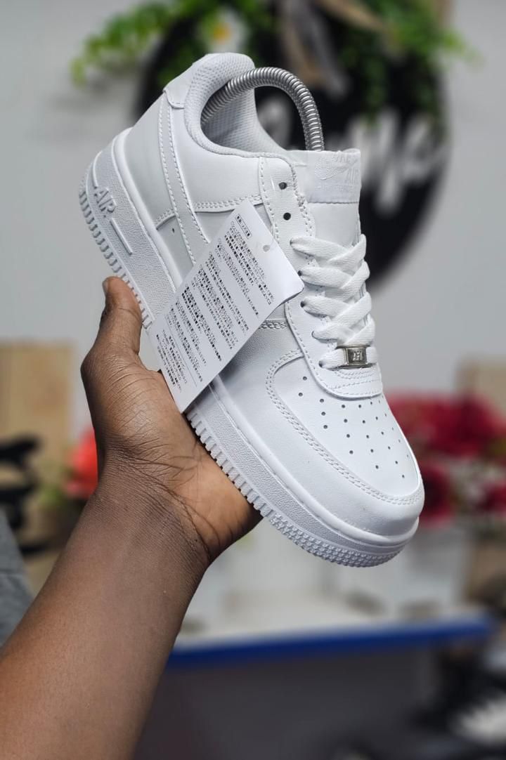 Bana kids are already calling this shoe "Dad shoe" Anyway, I have them from sizes 26-36 (for kids) and 36-45 for (Dads...)😒🙄 at KeS. 2500   

Samia Suluhu, the president, Phase 1 State of the Nation Address #MalavaDecides2025