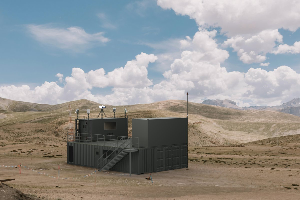 kakkar_pawan's tweet image. Clear blue skies, remote location, not a single human settlement around—yet the aerial threat vector just around the corner is far greater than our imagination!

The #MMCS station from #AdibisSecure is a multispectral, multi-OEM, and technology-agnostic lower-space monitoring…