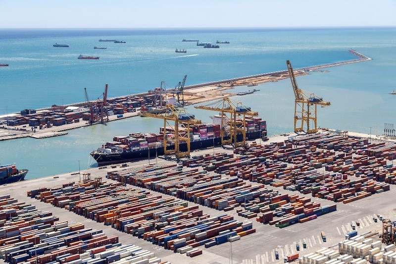 REVISTAFYH's tweet image. El #tráfico de #contenedores consolida su crecimiento en el @PortdeBarcelona 

Los #contenedores llenos de #exportación han aumentado un acumulado anual del 4,6 %, mientras que los de #importación lo han hecho en un 5,5 %.

fyh.es/el-trafico-de-… #frutas #hortalizas #logística