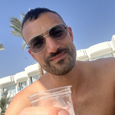 mic1685's tweet image. #NuovaFotoProfilo