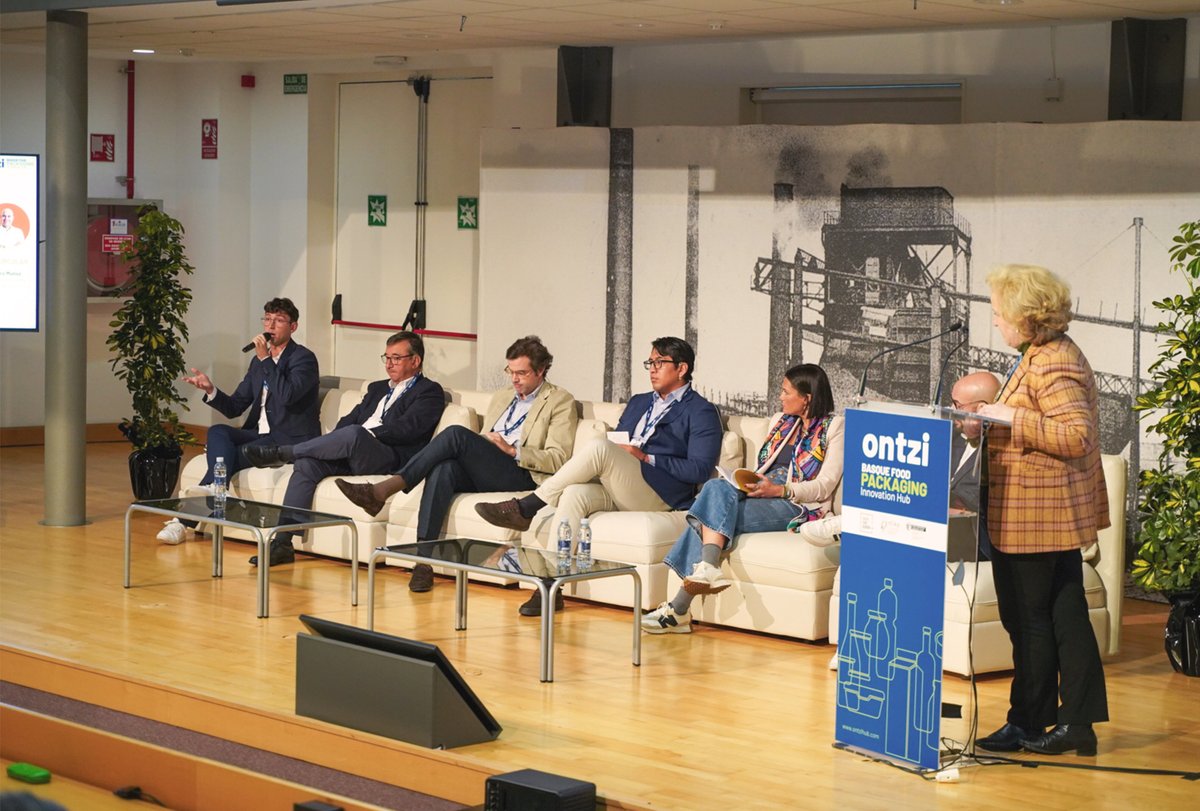 Packnet_'s tweet image. 👥 Modera Belén García, Directora de Packnet, junto a Daniel Gómez @Carton_Circular; Germán Casado @ecoembes, Alfonso Tajuelo @Envalora_es ; Jael Mora @Genci_EC; María Crespo #IMPLICA y Pedro Muñoz @ProcircularS 

#ontzi #sociosPacknet @BasqueFoodClust